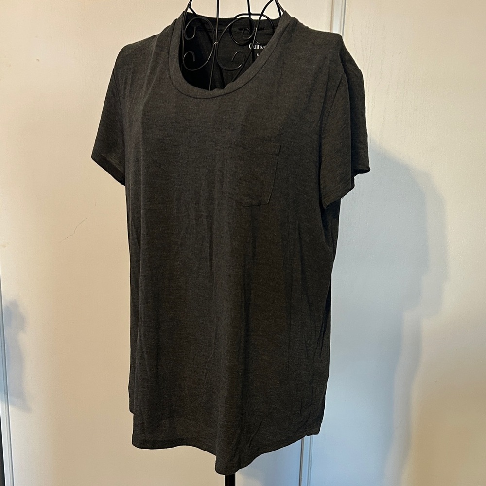 Quince Charcoal Short Sleeve Pocket Tee